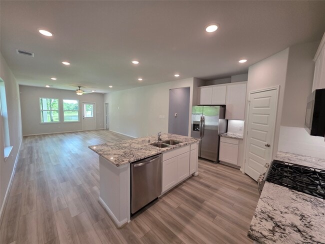 Photo - 110 Elm