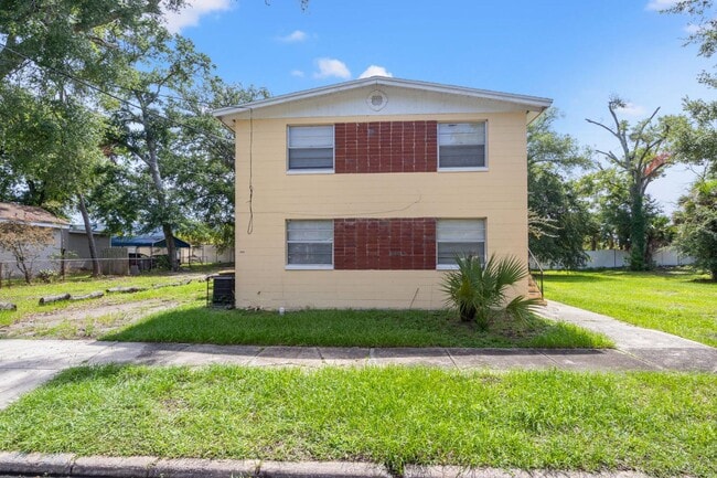 Building Photo - 1531 Louisiana St Rental