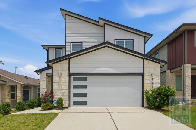 Building Photo - 10925 Tildon Ave