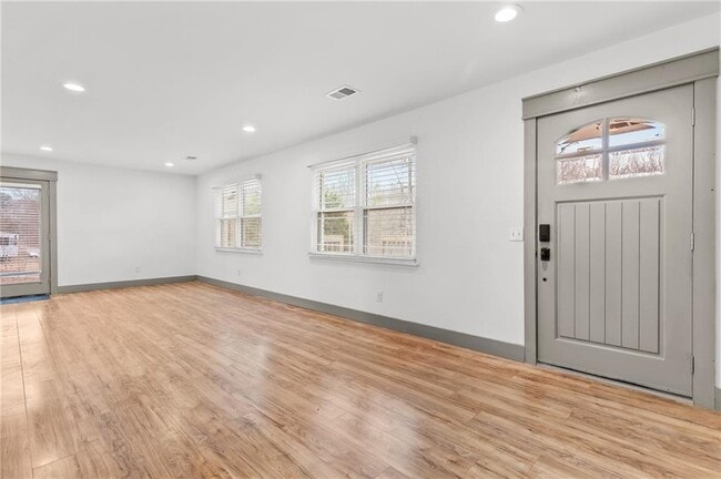 Photo - 4409 Doc Sams Rd