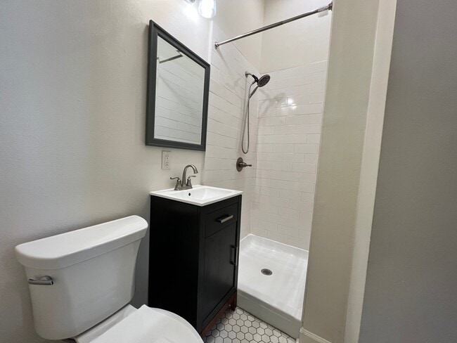 Photo - 904 Scott St Unidad 3