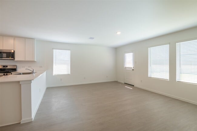 Photo - 6435 Begonia Trellis Dr