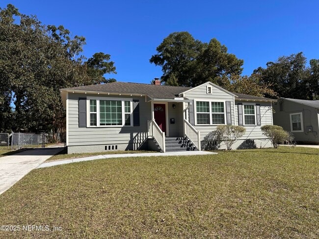 Photo - 1761 Lilly Rd E