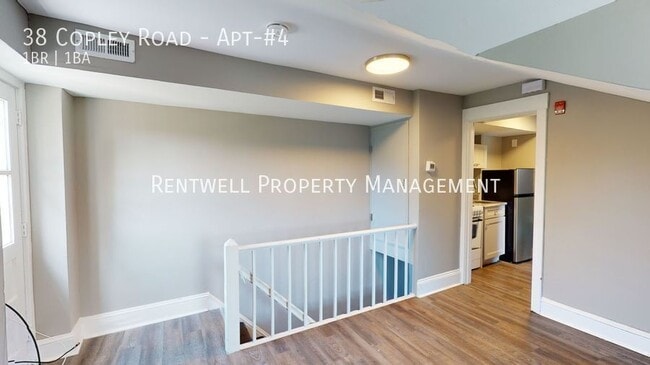 Building Photo - 38 Copley Rd Unit Apt-#4