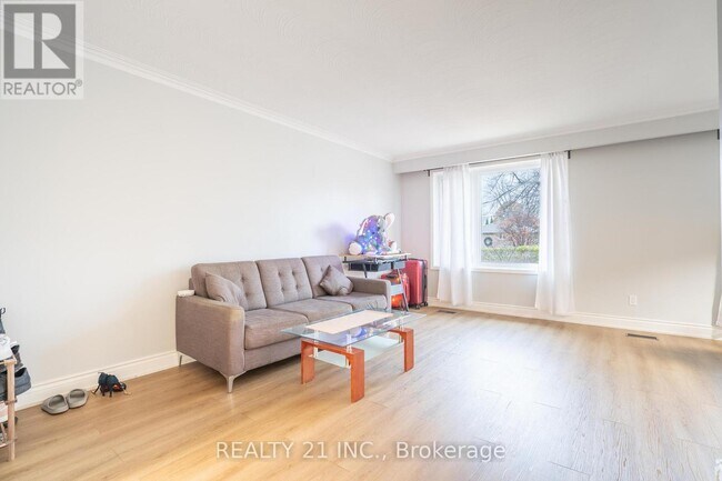 Photo - 7 Brightside Dr