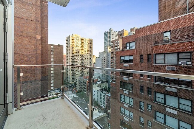 Photo - 227 Lexington Ave Unit 1202