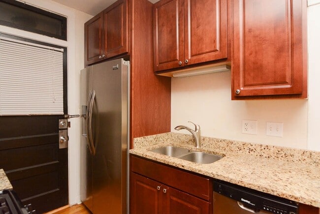 Photo - 2208 W Ainslie St Unit K04J