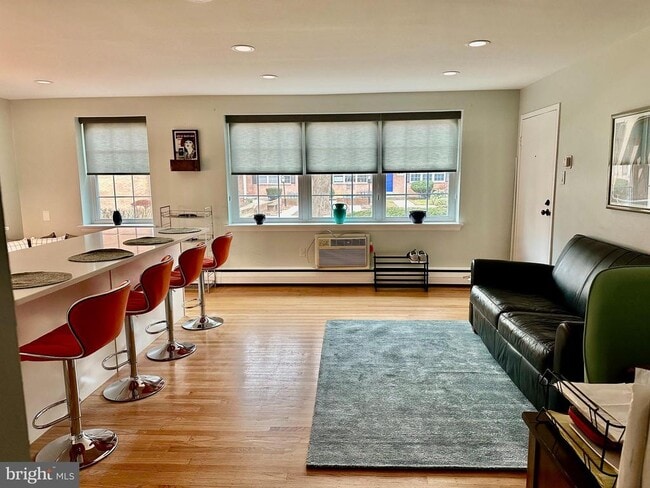 Photo - 1334 Montgomery Ave Unit B1