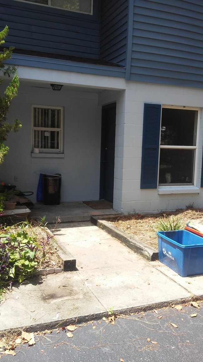 Photo - 3936 SW 26th Terrace Unit D