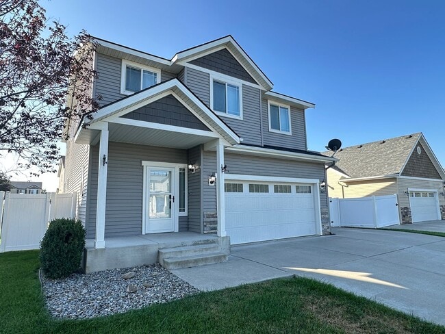 Photo - Fieldstone Home