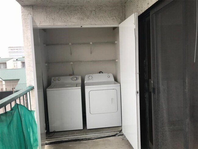Photo - 2826 S Bartell Dr Unit 35