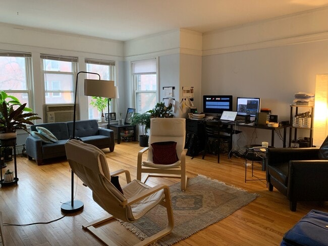 Photo - 1319 W Early Ave Unidad 2