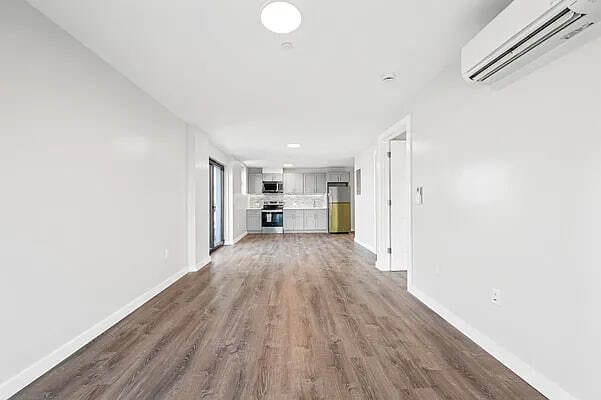 Photo - 43-34 53rd St