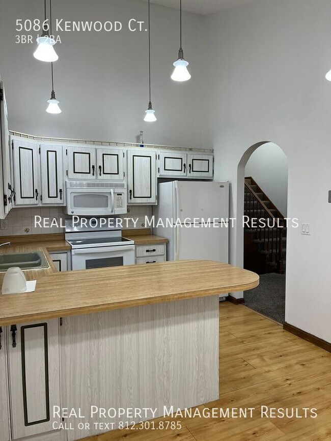 Photo - 5086 Kenwood Ct