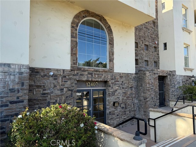 Photo - 12407 Moorpark St Condo Unit 103