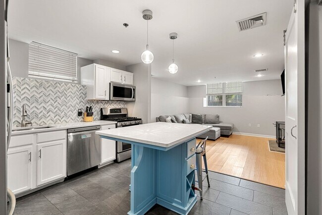Building Photo - 2277 Massachusetts Ave Unit 1 Rental