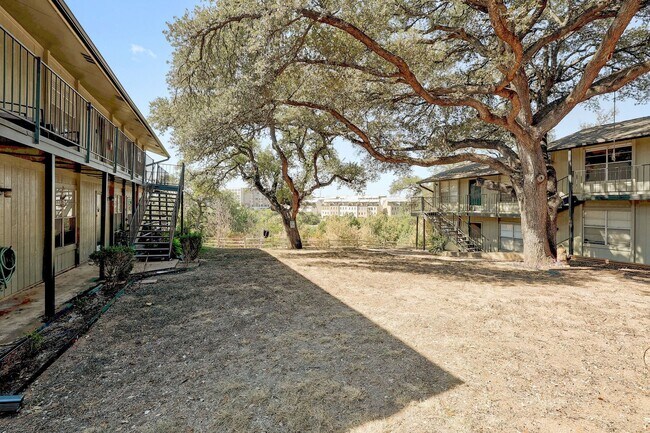 Photo - Cedar Apartment