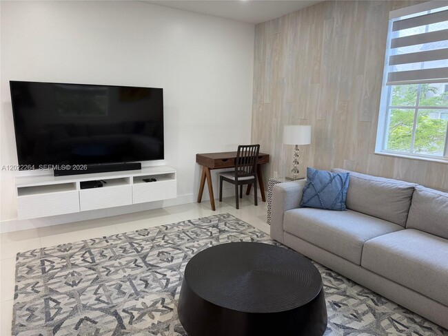 Photo - 115 Mendoza Ave Unit 201