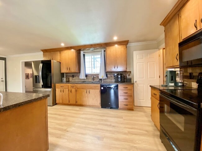 Photo - Space to Spare, Style to Love