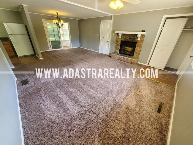 Photo - 6011 N Forest Ave