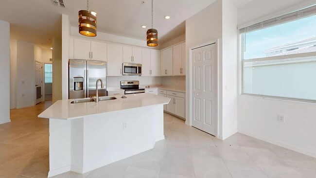 Photo - 43997 Boardwalk Loop Unidad 1831 Rental