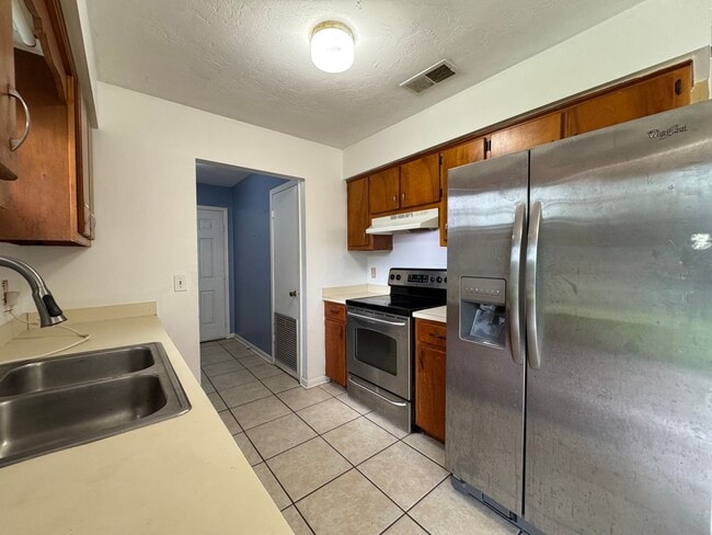 Photo - 8417 Goldkist Blvd
