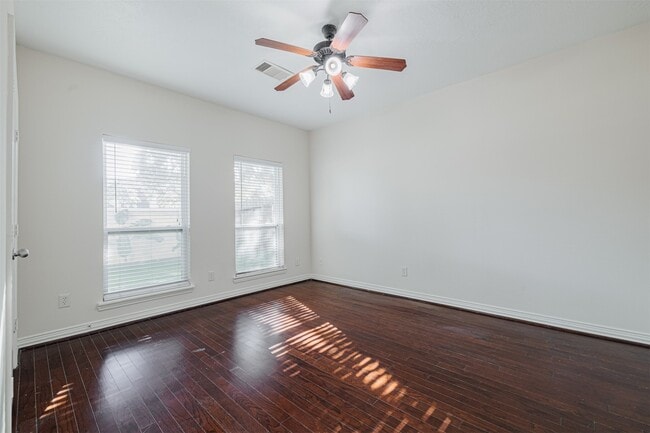 Building Photo - 7155 Windwater Lagoon Dr