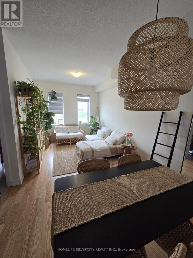 Photo - 33 Baskett St