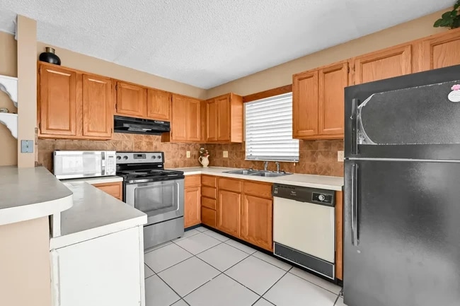 Photo - 1458 N Lawnwood Cir