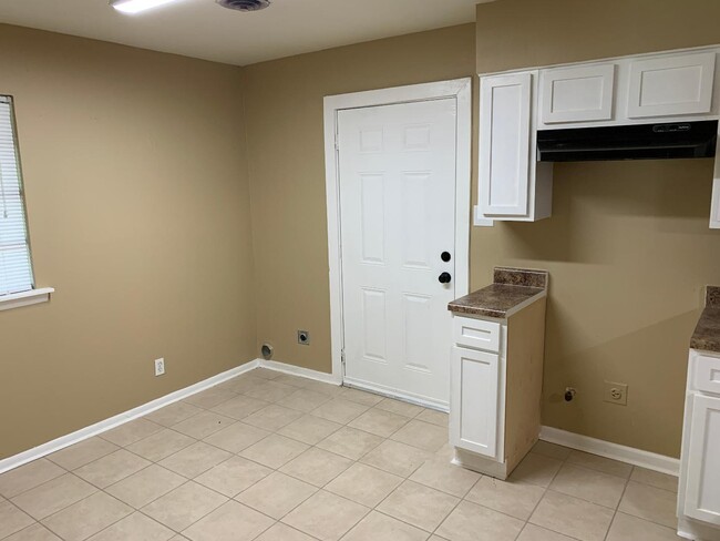 Photo - 701 Frayser Dr