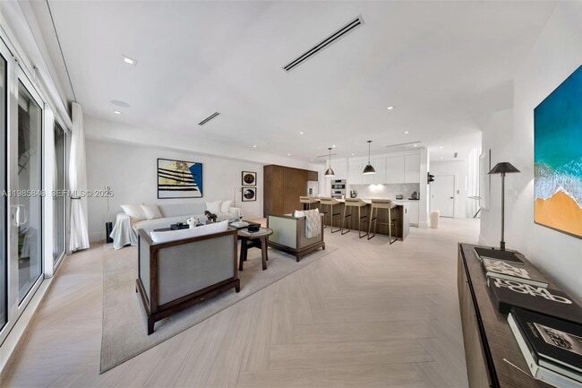 Photo - 3510 Segovia St