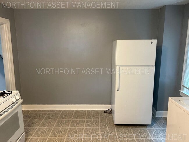 Photo - Cozy 4-Bedroom 1 Bath Home  in Peaceful Lo...