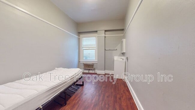 Photo - 2008 Shattuck Ave.