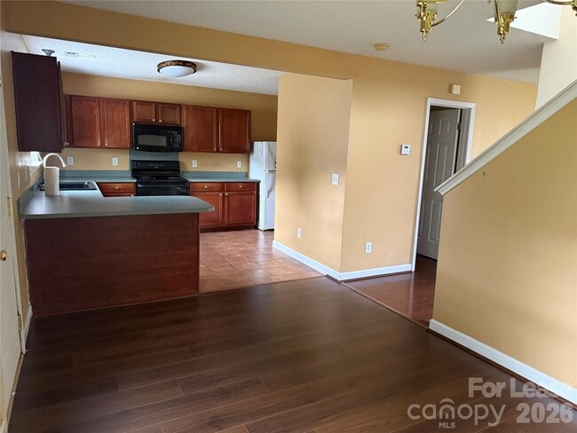 Photo - 3327 Buckvalley Dr