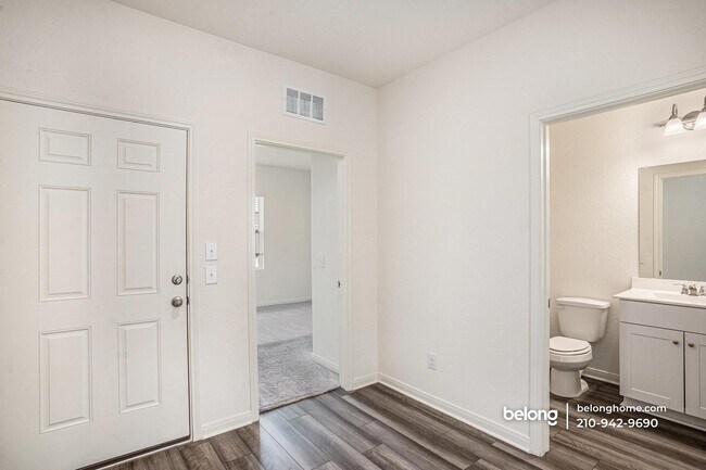 Photo - 7439 Corral Smt