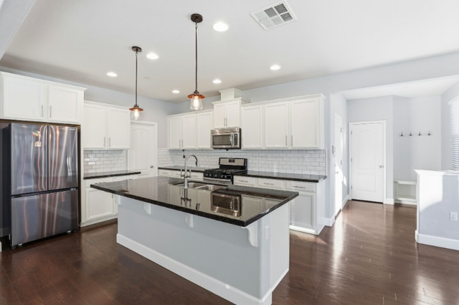 Photo - 1818 Tarragon Dr