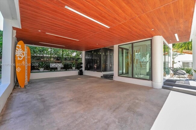 Photo - 11 Century Ln