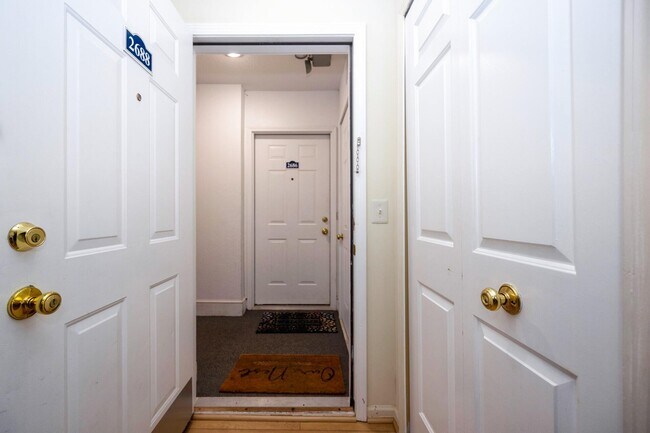 Photo - 2688 S Knightsbridge Cir Condo