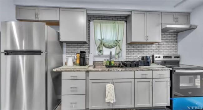 Photo - 1536 Niagara Ave