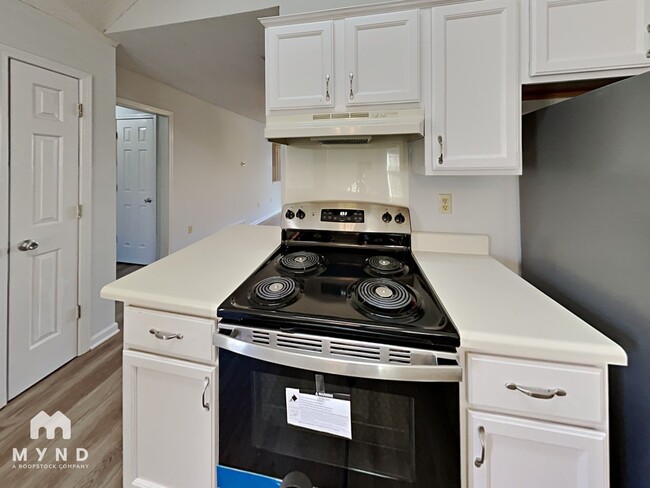 Photo - 275 Oakland Hills Dr