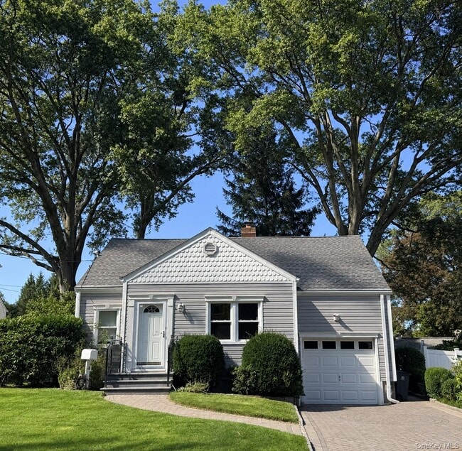 60 Topland Rd