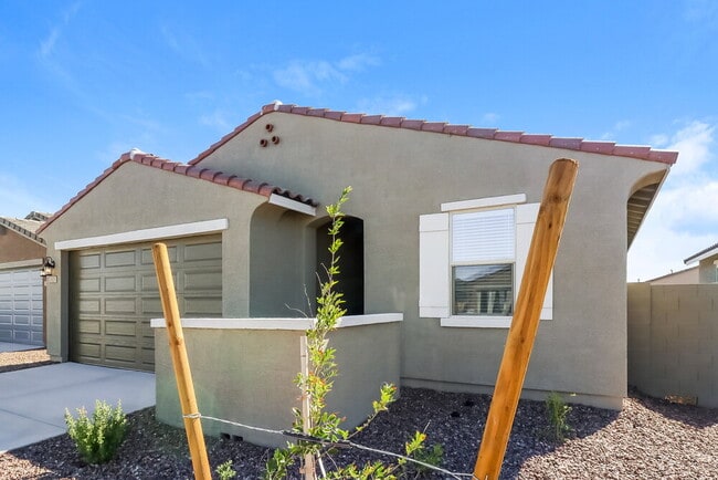 Photo - 5627 W Walatowa St