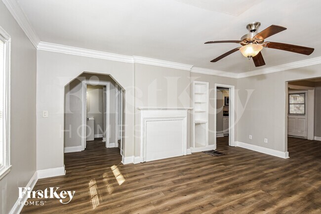 Photo - 1567 Mayflower Ave SW