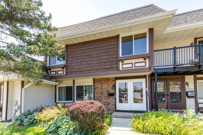 Photo - 1309 Court O Townhome