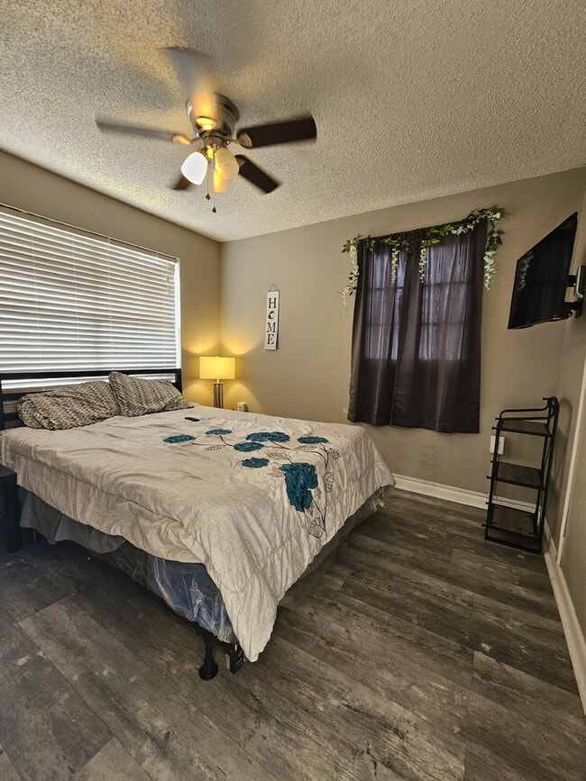 Furnished downstairs unit 2/1. Has pool!