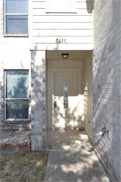 Photo - 7119 Foxvista Ln