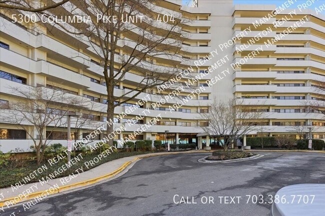 Building Photo - 5300 Columbia Pike
