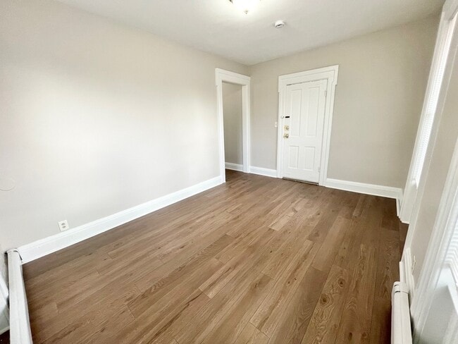 Photo - 404 Mountain St Unit Apt 1W