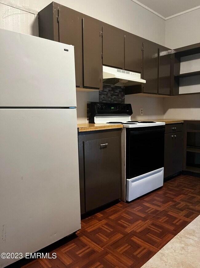 Photo - 313 54th Ave