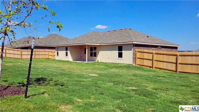 Photo - 262 Great Hills Dr